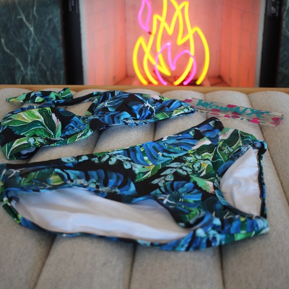 NEW Plus Size | Tropical Palm Leaf Bikini Set - Picture 5 of 9